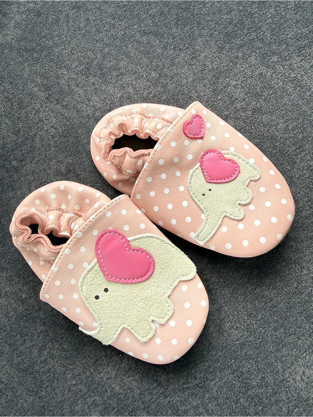 ROBEEZ Pink Polka Dot Kids Soft-Soled Shoes with Elephant Applique 12-18 months